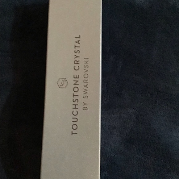 Touchstone Crystal by Swarovski necklace - Picture 4 of 5